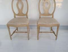 1 par stolar Gustaviansk stil