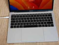 Macbook Pro 2017 (13inch)