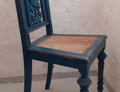 150 år gammal vacker stol