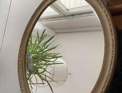 Spegel Gustaviansk stil