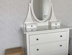 Spegelbyrå Ikea Hemnes