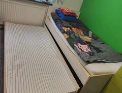 Sängen 90 med madrasser