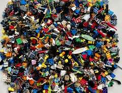 #1 LEGO 900g gubbar minifig...