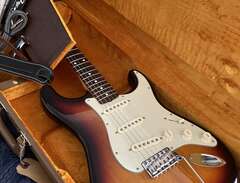 Fender American Vintage Str...