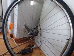 Cykelfälg med däck och slan...