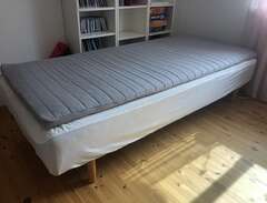 Ikea säng