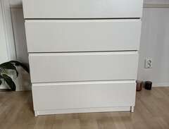 Ikea Malm, Malm-byrå 4 lådor