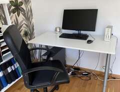 Skrivbord och stol IKEA