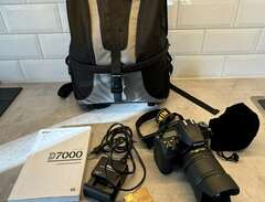 Nikon D7000 väska 2 ojbekti...