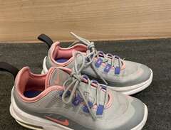 Nike Air Max Axis pink/grey...