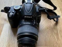 Systemkamera Nikon D3000 +...