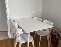 Matbord och 4 stolar från Mio