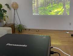 Panasonic PT-DZ870EK projektor