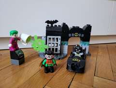 Lego Duplo batcave