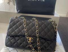 Chanel jumbo Double Flap Bag.