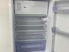 inbyggt kylskåp