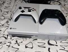 Xbox One helt oanvänd  Med...