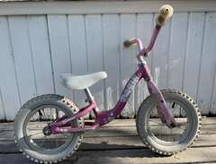 Rosa balanscykel/springcyke...