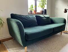 Soffa i grön sammet