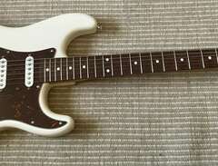 Fender stratocaster usa/mexico