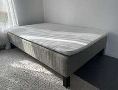 IKEA säng, 140x200