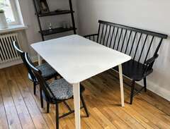 bord , stolar och pinnsoffa