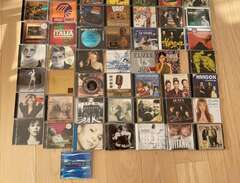 Över 150 st cd-skivor