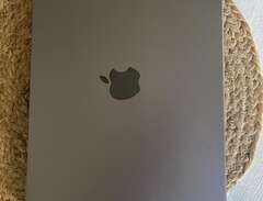 MacBook Pro M1 2021, 14 tum...