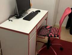 Skrivbord och stol från Ikea