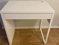 Skrivbord för barn IKEA Micke