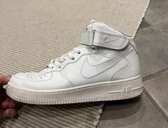Nike Air Force 1 '82 Mid -...