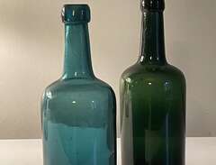 2 st antika glasflaskor i t...
