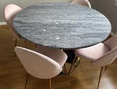 Marmor bord med 4 stolar