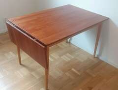 Vintage matbord i teak från...