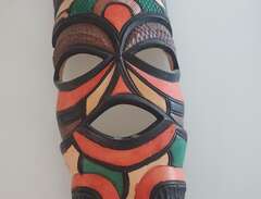 Afrikansk handgjord mask