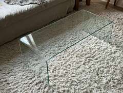 Soffbord i glas