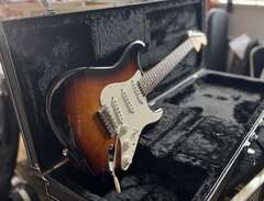 Fender Am Special Strat 2TS...