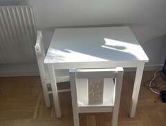 Barnbord kritter Ikea med 2...