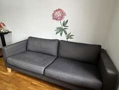 grå soffa Karlsted anthraci...