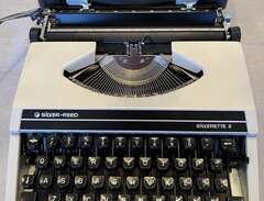Silver-Reed skrivmaskin