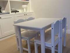 Barnbord och stolar IKEA Su...