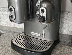 Kitchen Aid espressomaskin grå