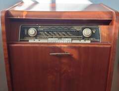 Antik radio och skivspelare