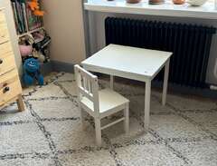 IKEA barnbord och barnstol...