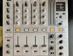 pioneer DJM 700 mixer