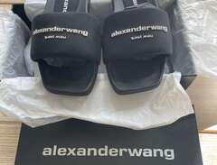 Alexander Wang Flat slides...