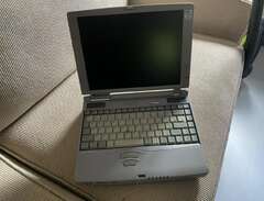 Toshiba Pentium 1 laptop.