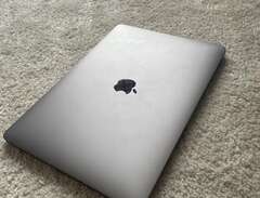 MacBook Pro  13”
