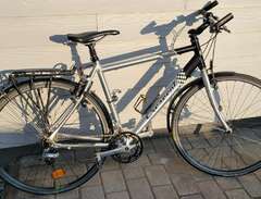 Crescent Ehwaz cykel