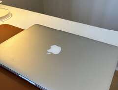 MacBook Pro (Retina, 13”, m...